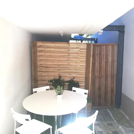 Avec Terrasse Entre Vignes, Balades, Alsace Apartment Guebwiller